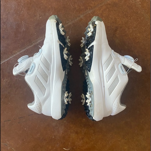 Adidas kids golf shoes - Picture 3 of 5